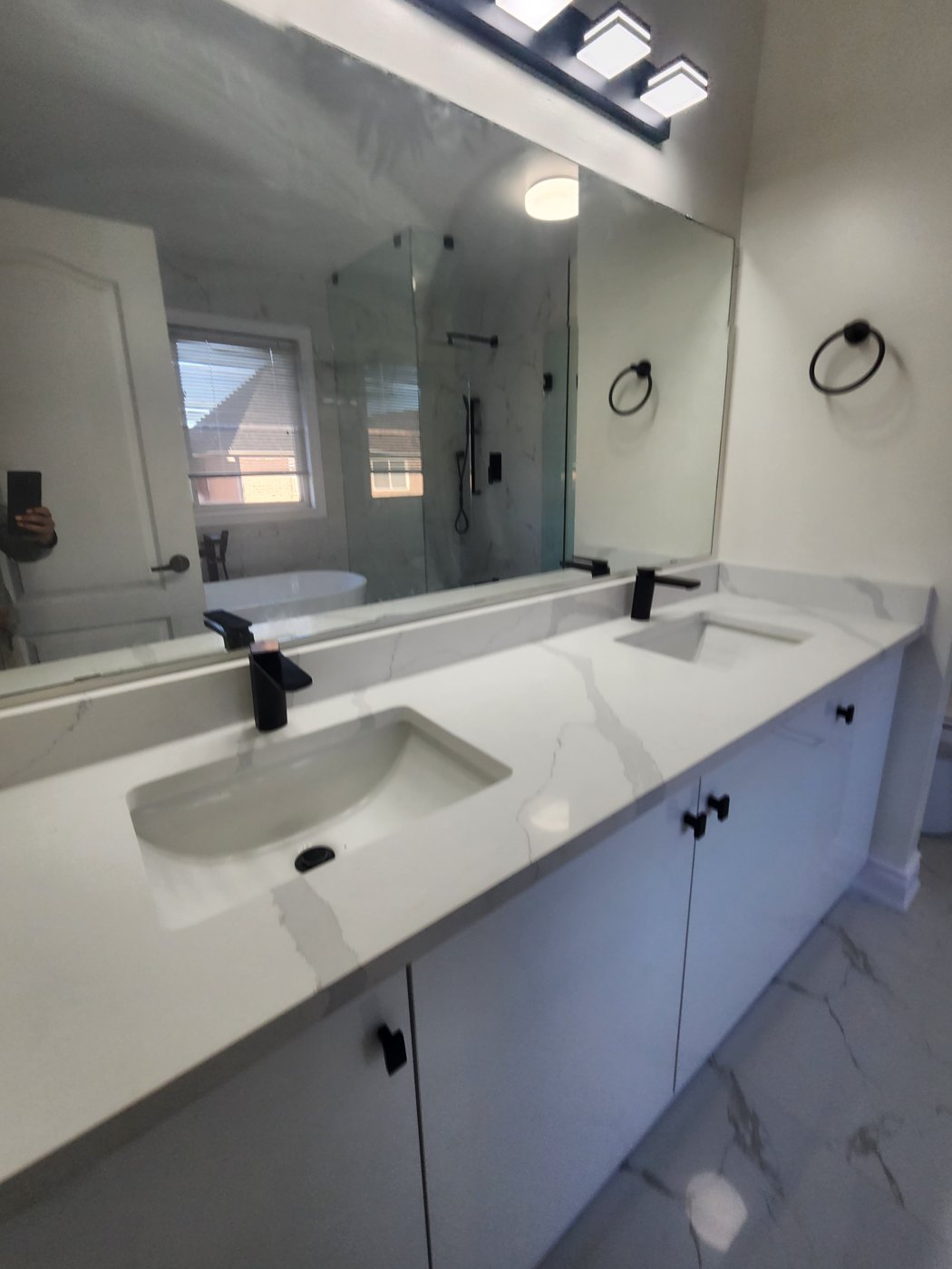 Double vanity