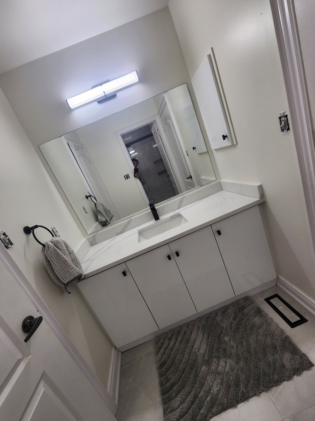 Quartz vanity